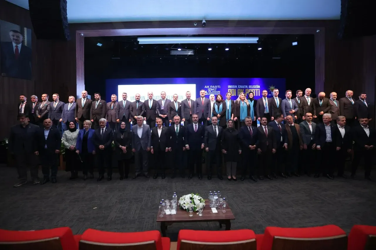 AK Parti İzmit’te, Dokuzlar’ın yönetimi belli oldu!