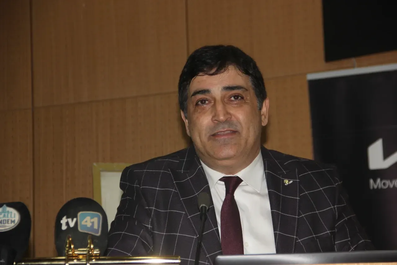 İKM’de Murat Öztürk güven tazeledi