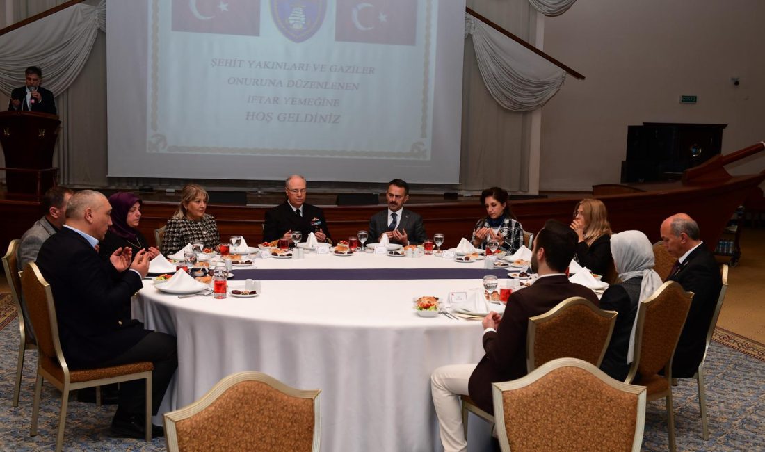 Vali İlhami Aktaş ve