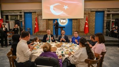 Kocaeli Valisi İlhami Aktaş ve