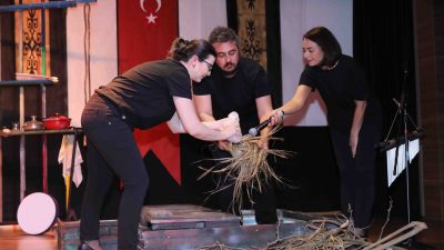 Kocaeli Şehir Tiyatroları, Mevlana İdris’i