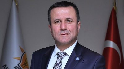AK Parti İzmit İlçe eski