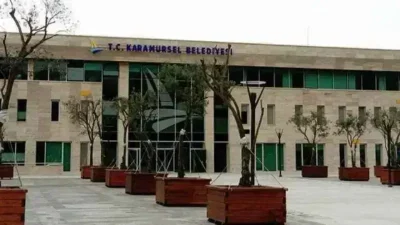 Karamürsel Belediyesinde işçi maaşlarına, Belediye