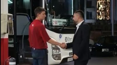 Anahtar Parti İzmit 7/24 sahada! Ömer Özkan ve ekibinden gece yarısı ziyaretler