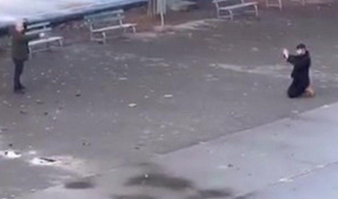 Kocaeli’nin İzmit ilçesinde kızına