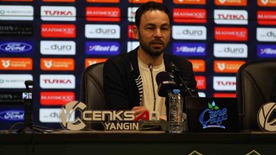 Kocaelispor Teknik Direktörü Selçuk İnan,