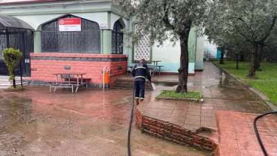 Gölcük Belediyesi ekipleri, ilçe sakinlerinin